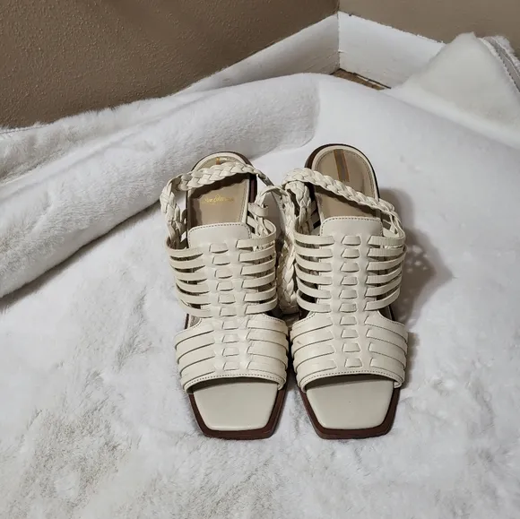 Sam Edelman Holland Ivory Heeled Sandals I0985L1100 Sz 9.in good to fair conditi
