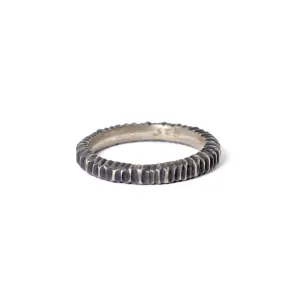 Single Small Vertical Dig Band by Dahlia Kanner