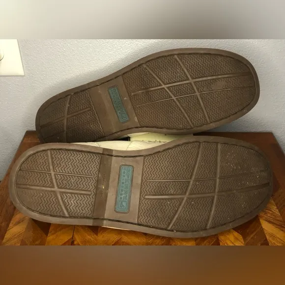 Sperry cream/brown leather loafers