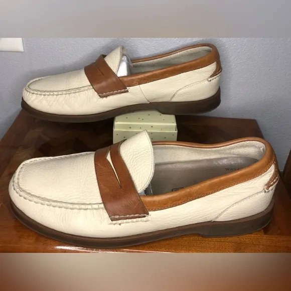 Sperry cream/brown leather loafers