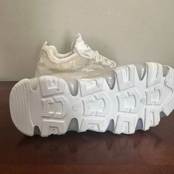 Thick-Soled Sport Shoes With Mesh, Rhinestones sneakers