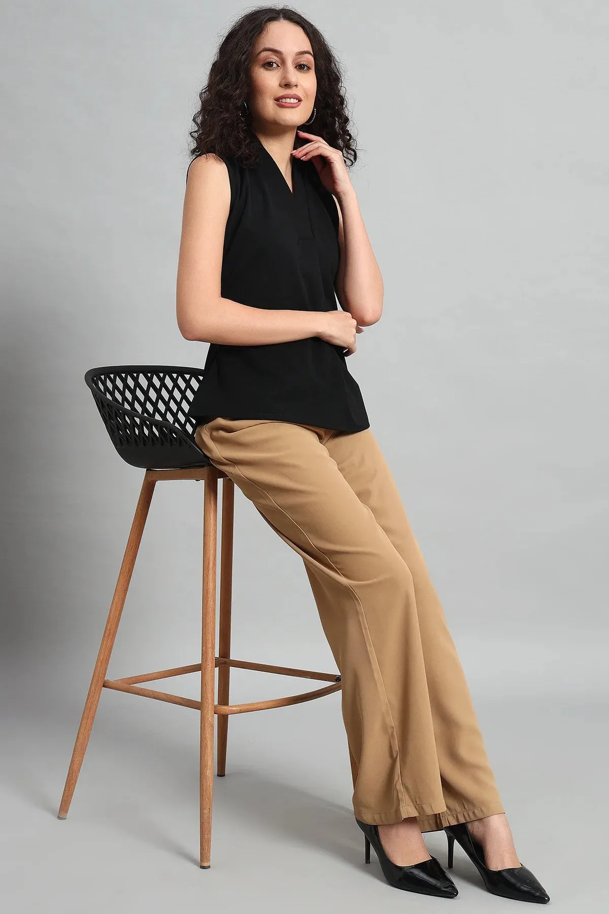 V-Neck Charm Relaxed Top, Black
