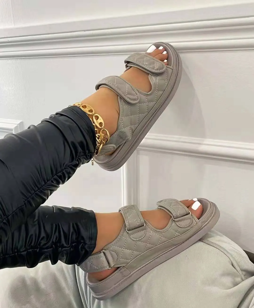 Velora Chic Gladiator Sandals