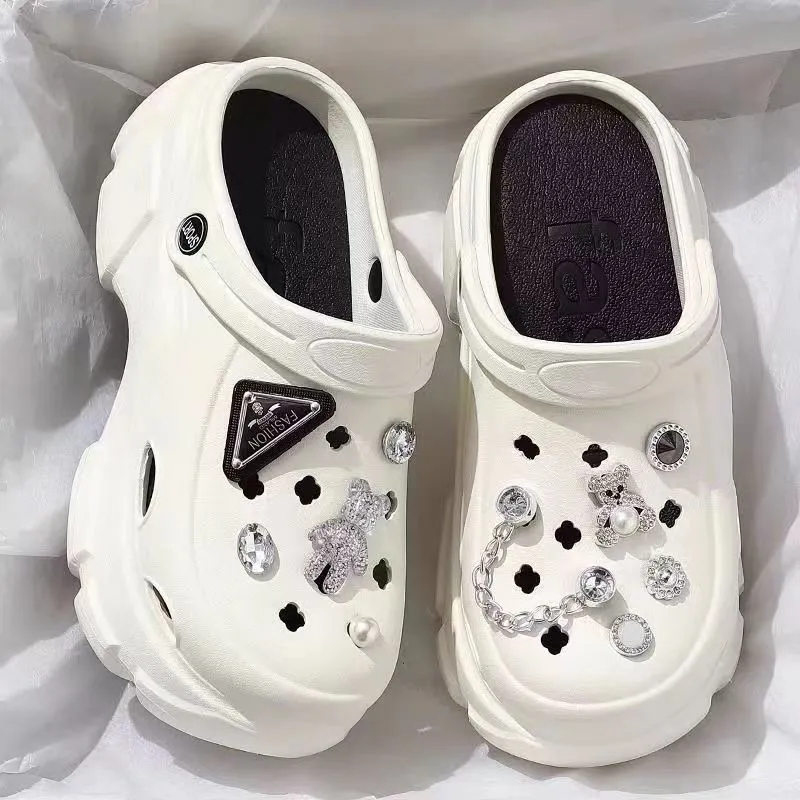 Wholesale Super thick-soled and super-soft summer clogs for women for outdoor use and indoor household beach non-slip garden slippers