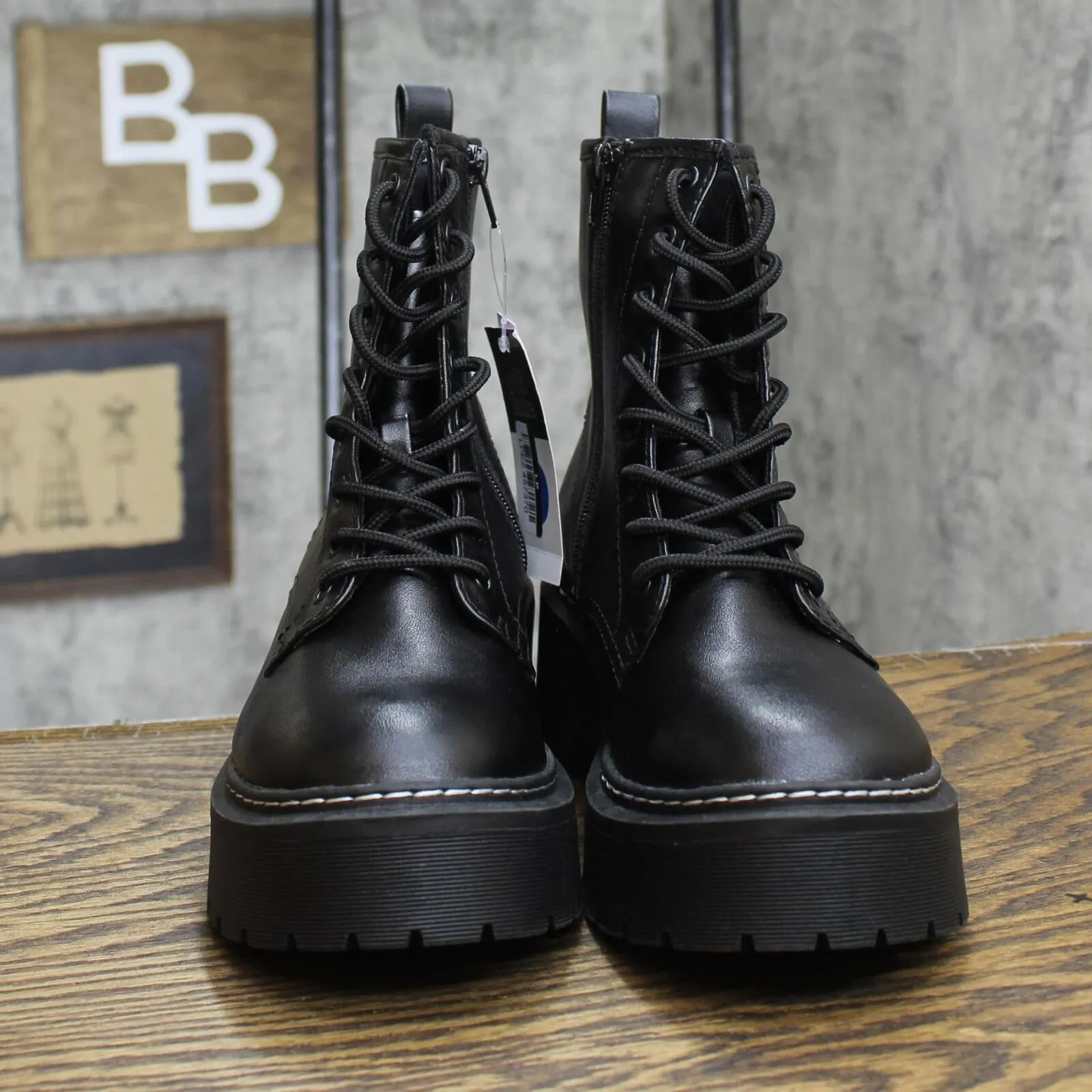 Wild Fable Women's Zea Combat Boots 87930209 Black 7M