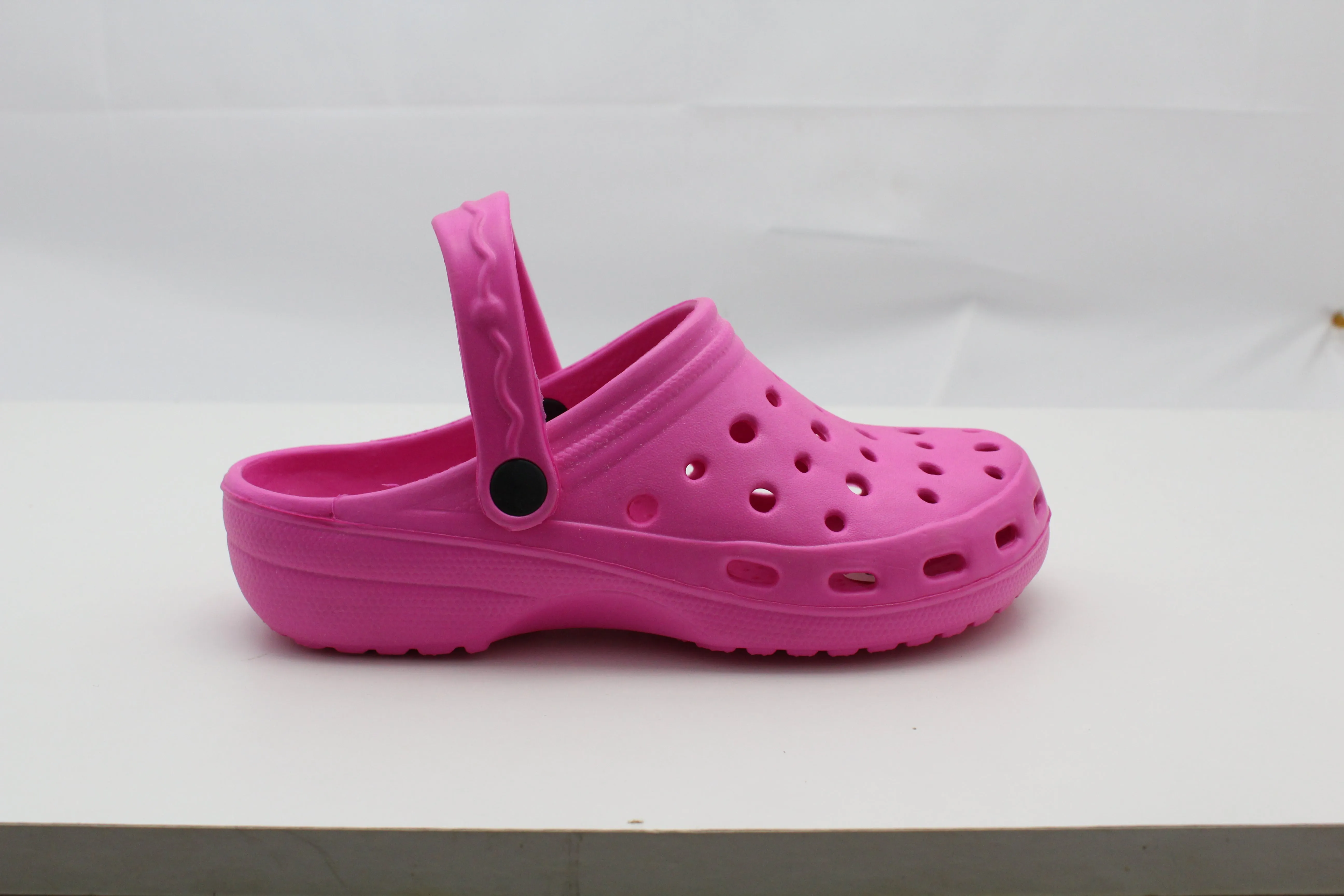 Womens Clogs Lightweight Fuchsia Pink EVA Breathable Beach Summer Sandals Ladies Garden Hospital Shower Pool Shoes